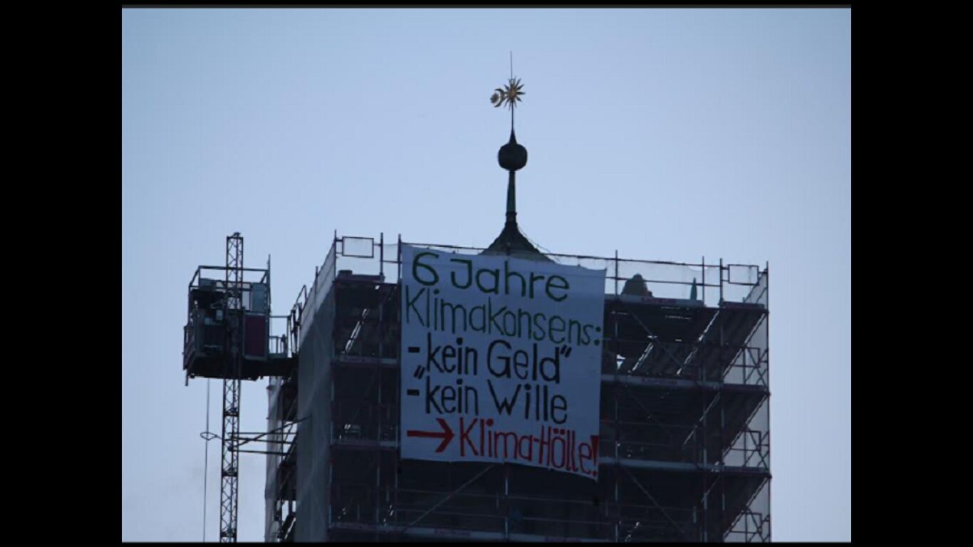 "Dass Ravensburg die selbst gesteckten Klimaziele so katastrophal verfehlt, liegt nicht an höheren Mächten, sondern allein am fehlenden politischen Willen." (Klimaaktivisten)